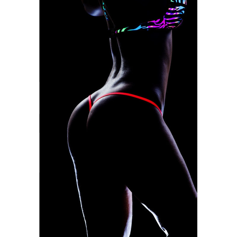 String Y Back Mapalé rose, finition wet look